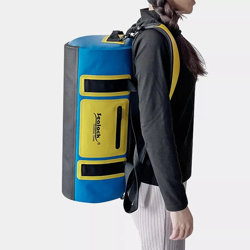 ກະເປົ໋າ Duffel ກັນນ້ໍາທີ່ມີ Zipper Airtight vs Roll Top Closure